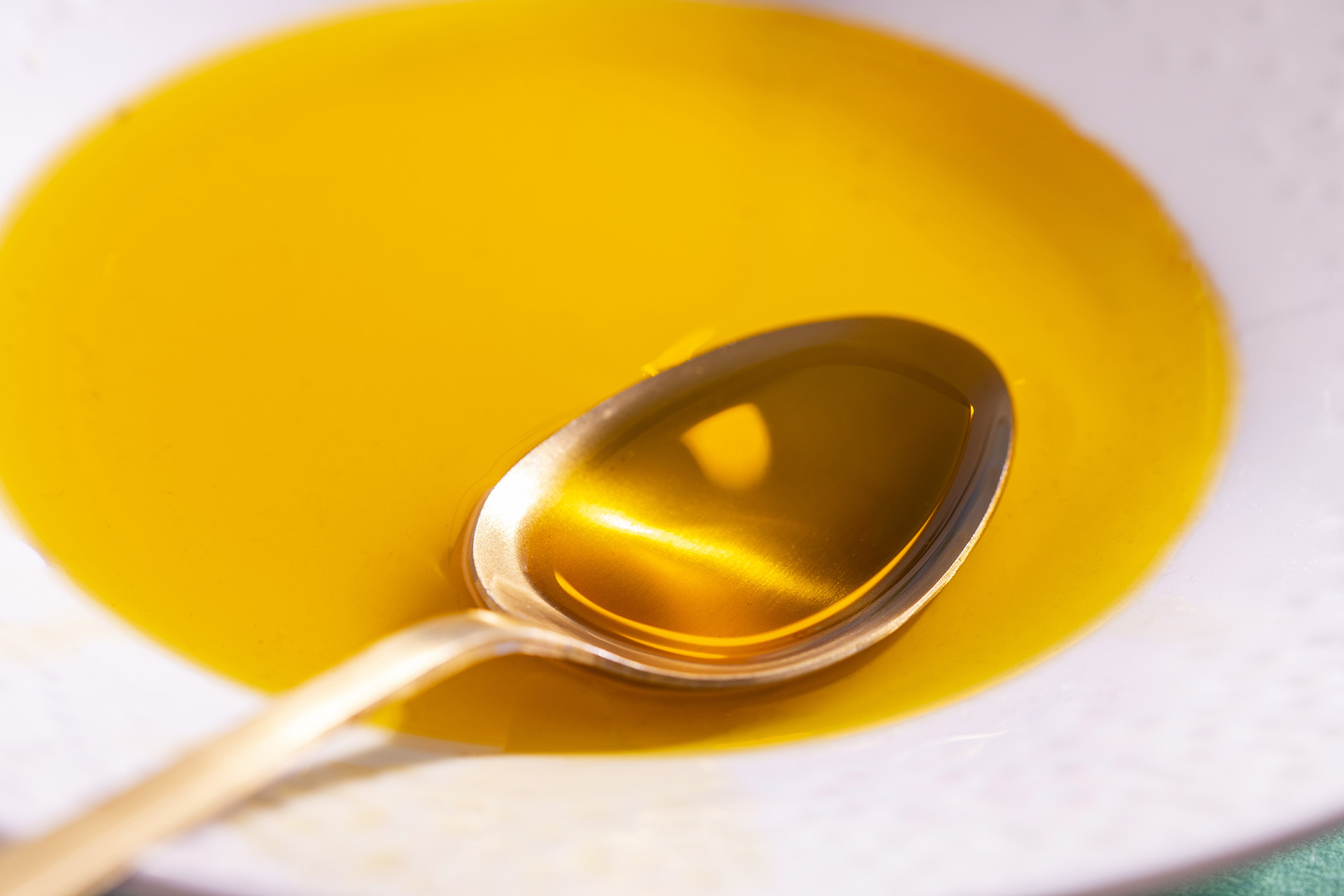 Niedobór omega 3 - objawy u dorosłych i dzieci